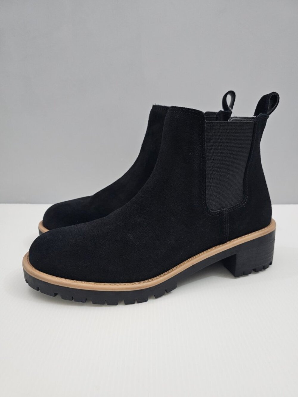 Blondo Matilda Waterproof Chelsea Ankle Boot Womens 10 Black Suede Lug Sole NEW